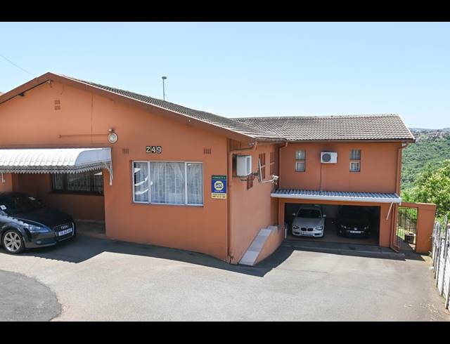 4 BEDROOM HOUSE FOR SALE IN RESERVOIR HILLS
